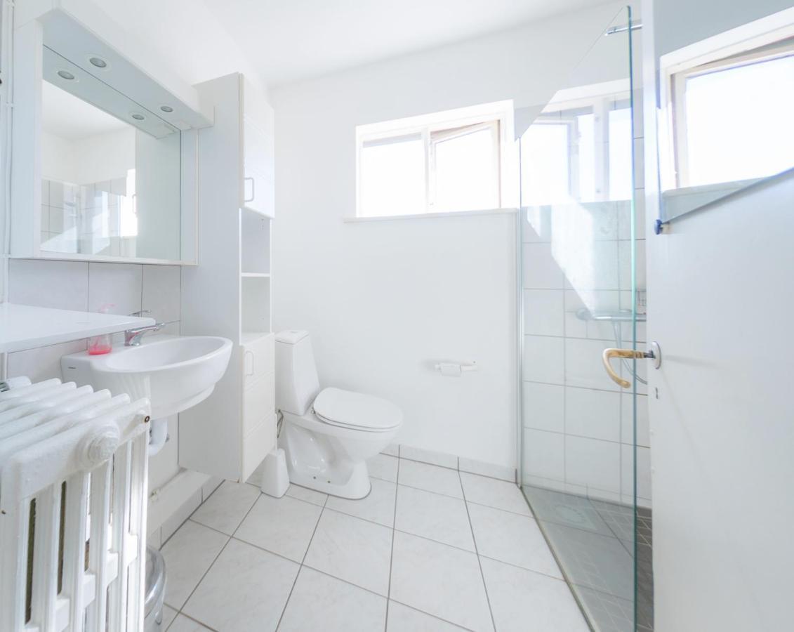 בלונדואוס Hvammur 2 Guesthouse מראה חיצוני תמונה